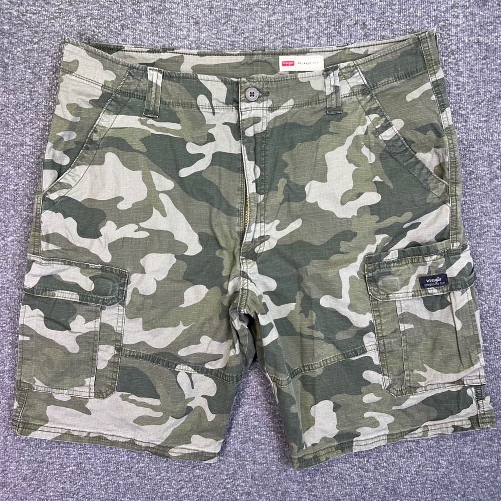 Wrangler Shorts Mens 40 Green Cargo Camo Relaxed Casual Ripstop Stretch 39x8.5 - Picture 7 of 11